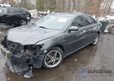 2007 Toyota Camry Se V6 z USA, uszkodzony, nr VIN 4T1BK46K17U556397